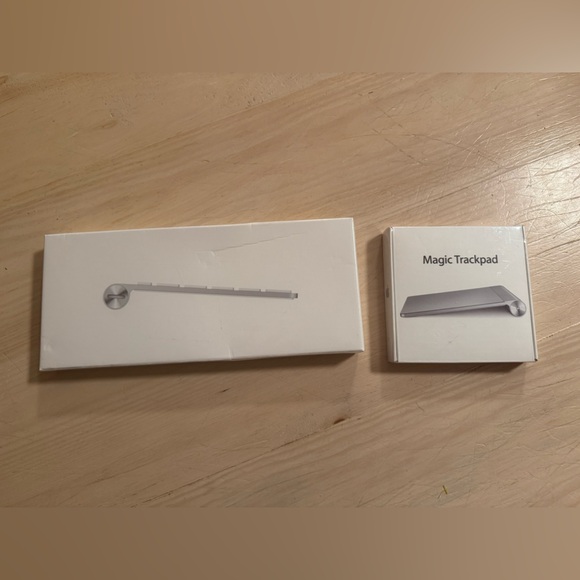 NEW Apple Wireless Keyboard and Apple Magic Track Pad - Picture 1 of 3